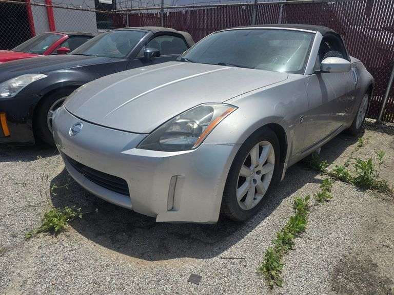 2005 NISSAN 350Z VIN# JN1AZ36A35M753472 HAS KEY HAS TITLE RUNS AN DRIVES SEE DESCRIPTION