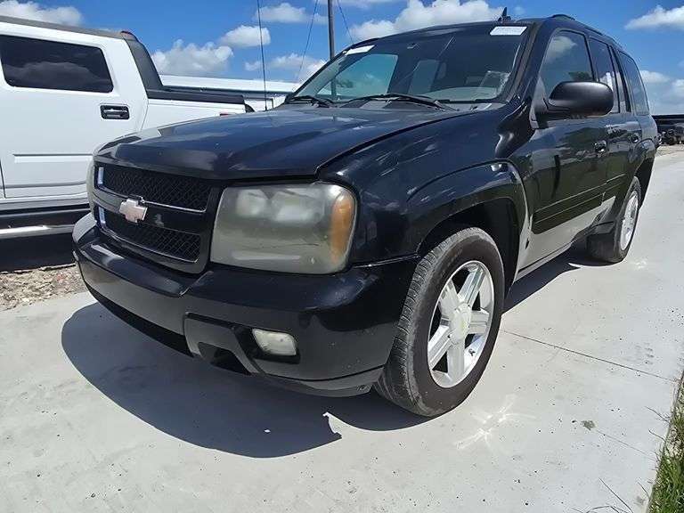 2007 CHEVY TRAILBLAZER VIN# 1GNDT13S672175015 HAS KEY HAS TITLE RUNS AN DRIVES SEE DESCRIPTION
