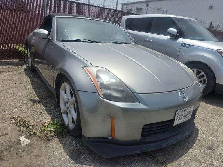 2005 NISSAN 350Z VIN# JN1AZ36A85M756304 HAS KEY HAS TITLE RUNS AN DRIVES SEE DESCRIPTION