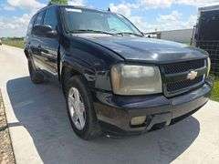 2007 CHEVY TRAILBLAZER VIN# 1GNDT13S672175015 HAS KEY HAS TITLE RUNS AN DRIVES SEE DESCRIPTION