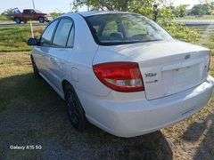 2005 KIA RIO VIN# KNADC125056402402 HAS KEY HAS TITLE RUNS SEE DESCRIPTION