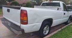 2002 Chevrolet Silverado VIN# 1GCEC14V02Z246215 HAS KEY HAS TITLE RUNS AN DRIVES SEE DESCRIPTION