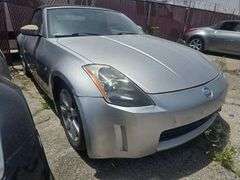 2005 NISSAN 350Z VIN# JN1AZ36A35M753472 HAS KEY HAS TITLE RUNS AN DRIVES SEE DESCRIPTION