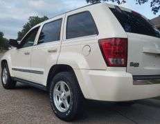 2005 Jeep Grand Cherokee VIN# 1J4HS58N55C700695 HAS KEY HAS TITLE RUNS AN DRIVES SEE DESCRIPTION