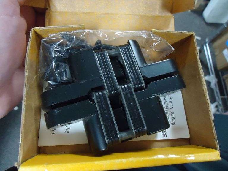 NEW! SOSS INVISIBLE HINGES