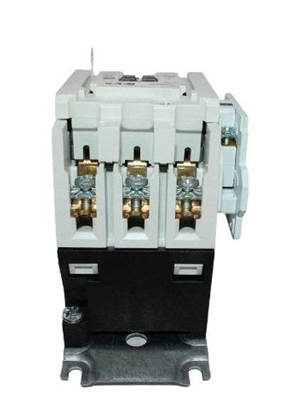 NEW - Eaton CN15DN3BB Motor Control Contactor 3P 27A