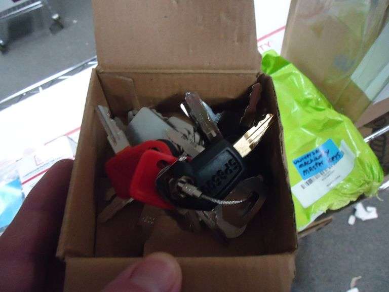 NEW! UNIVERSAL MACHINERY MASTER KEYS