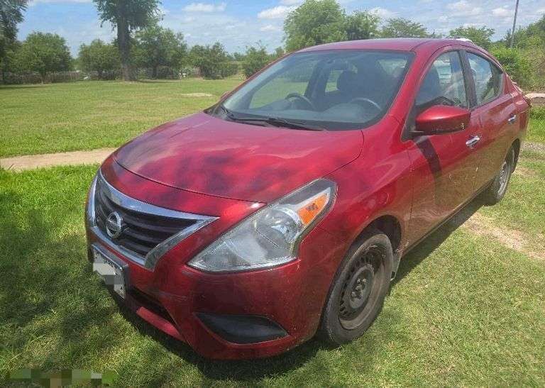 2015 NISSAN VERSA VIN# :3N1CN7AP2FL837270 HAS KEY HAS VSF PACK RUNS AN DRIVES SEE DESCRIPTION
