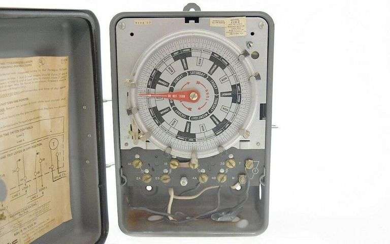 USED - Paragon 7218-0 Defrost Timer Control Motor 40 Amps