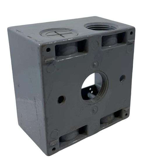 NEW - YAGI 2IHD5-3 Outlet Box 2 Gang 5 Hole 1 Inch