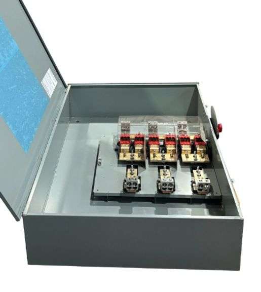 NEW - Eaton DH368FRK Heavy Duty Safety Switch 1200A 600V 3P NEMA 3R Class L W/O Neutral