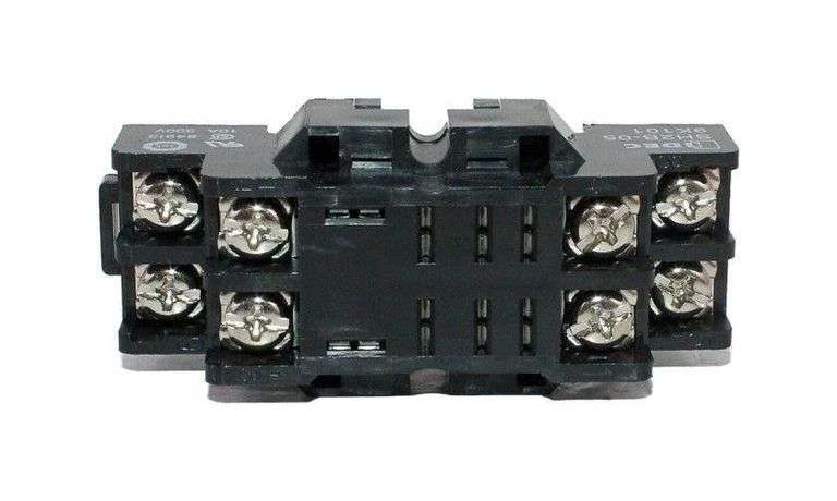NEW - IDEC SH2B-05 Relay Socket 10A 300V 2P DPDT Din Rail