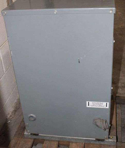 USED - Square D 30T3HFISNL Transformer 30kVA PV 480V SV 208Y/120V 60Hz 3PH