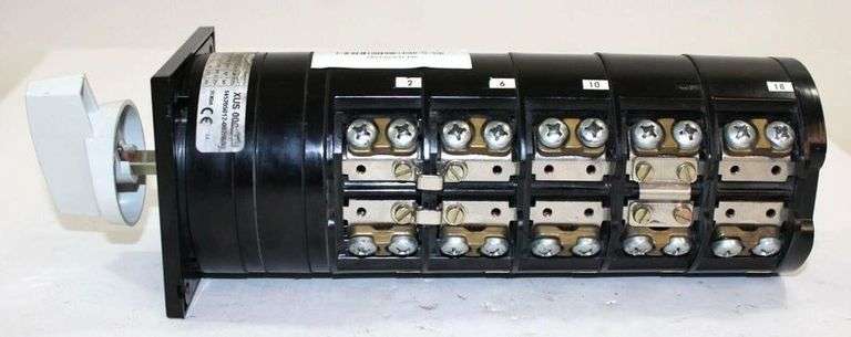 USED - Entrelec LR23701 Rotary Cam Switch 100A 600V