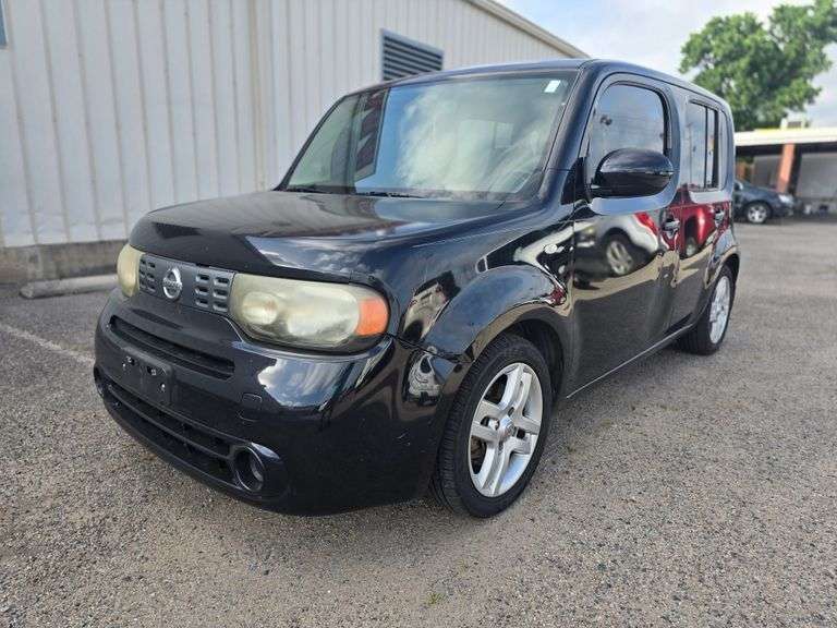 2011 NISSAN CUBE VIN# JN8AZ2KR9BT212774 HAS KEY HAS TITLE RUNS AN DRIVES SEE DESCRIPTION