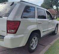 2005 Jeep Grand Cherokee VIN# 1J4HS58N55C700695 HAS KEY HAS TITLE RUNS AN DRIVES SEE DESCRIPTION