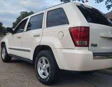 2005 Jeep Grand Cherokee VIN# 1J4HS58N55C700695 HAS KEY HAS TITLE RUNS AN DRIVES SEE DESCRIPTION