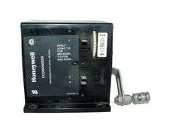 USED - Honeywell M8405A1014 Damper Actuator Economizer