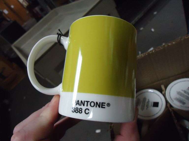 NEW! PANTONE COFFEE MUG IN LIME 388C