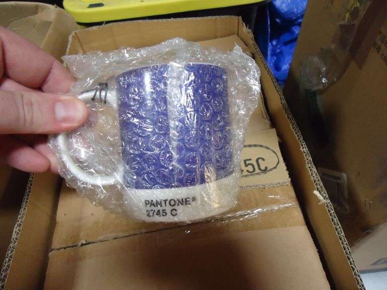 NEW! PANTONE COFFEE MUG IN VIOLET 2745C