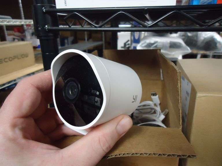 YI OUTDOOR CAMERA