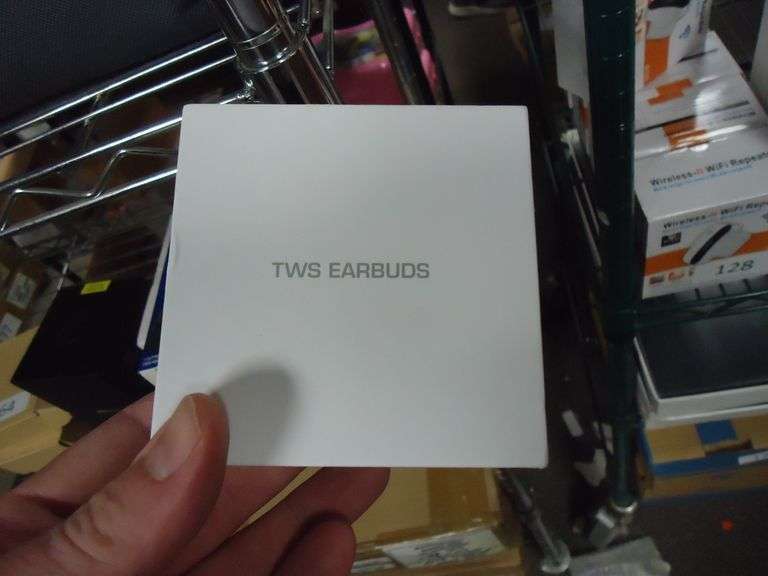 TWS EARBUDS
