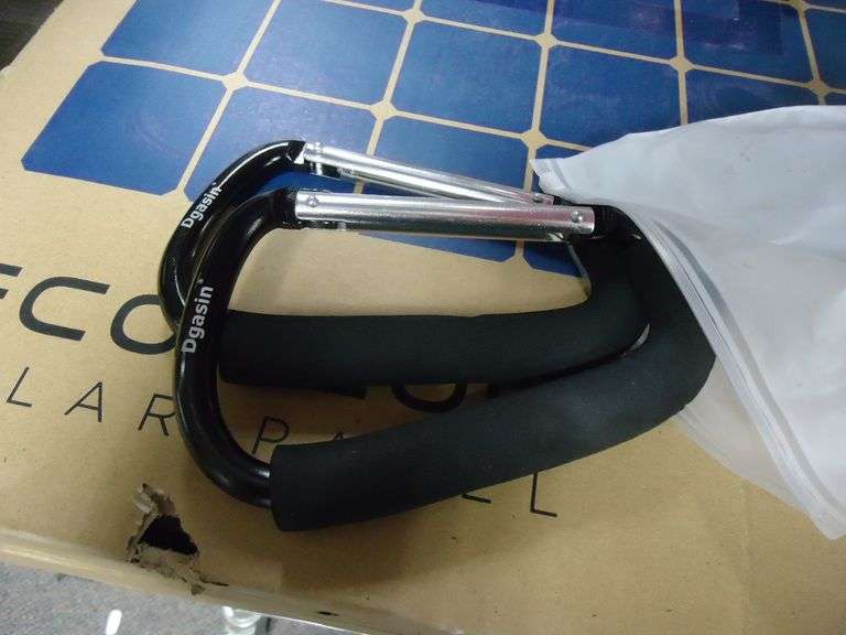 NEW! 2-PACK OF 6" CARABINERS