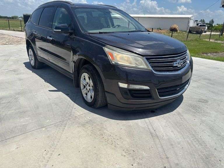 2013 CHEVY TREVERSE VIN# 1GNKRFED2DJ180411 HAS KEY HAS TITLE RUNS AN DRIVES SEE DESCRIPTION