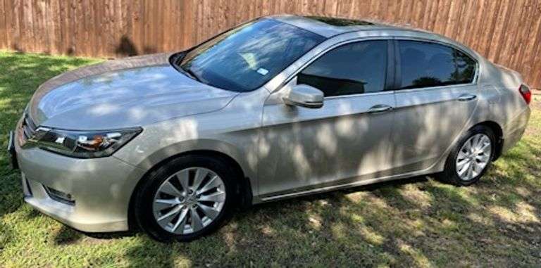 2014 HONDA ACCORD VIN# 1HGCR2F80DA27426 HAS KEY HAS TITLE RUNS AN DRIVES SEE DESCRIPTION