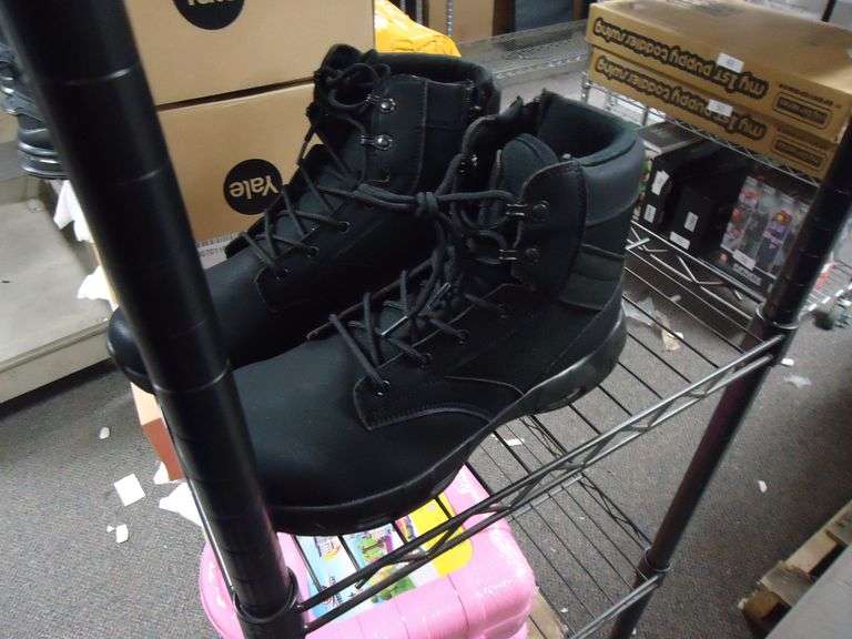 NEW! BOOT SIZE 10.5