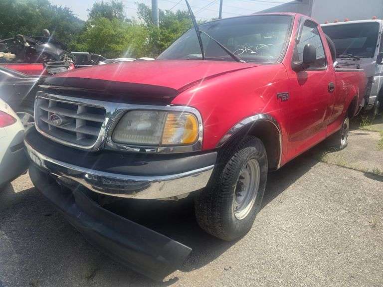 2000 FORD F150 VIN# 1FTZF1722YNB27687 NO KEY HAS TITLE SEE DESCRIPTION