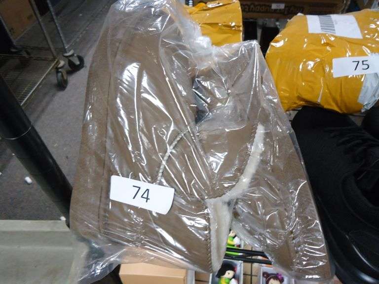 NEW! UGG-LIKE BOOTS