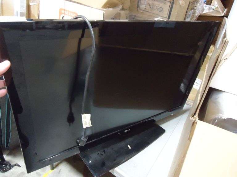 LG TV. NO REMOTE