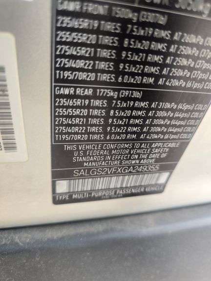 10% BUYERS PREMIUM 2016 LAND ROVER RANGE ROVER HSE VIN# SALGS2VFXGA249355 HAS KEY HAS TITLE RUNS AN DRIVES SEE DESCRIPTION