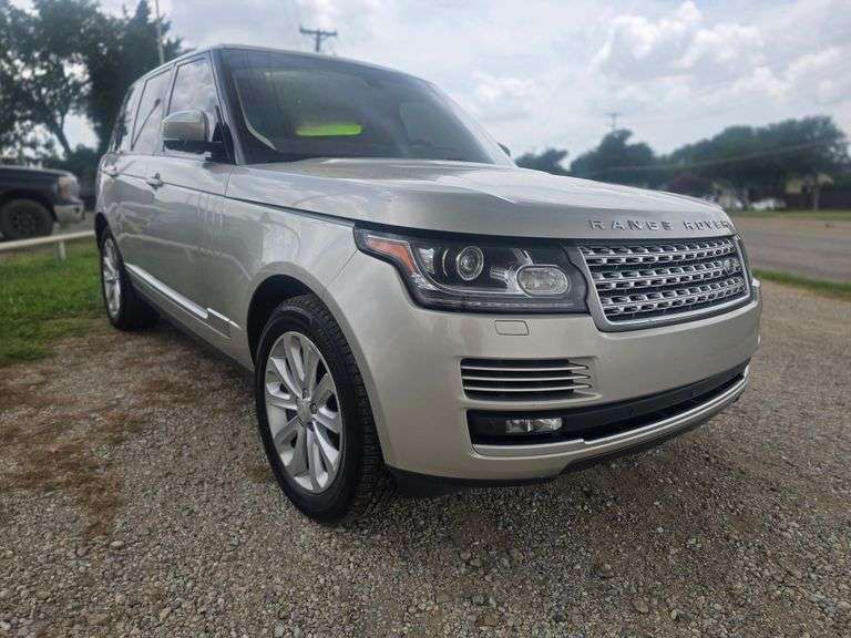 10% BUYERS PREMIUM 2016 LAND ROVER RANGE ROVER HSE VIN# SALGS2VFXGA249355 HAS KEY HAS TITLE RUNS AN DRIVES SEE DESCRIPTION