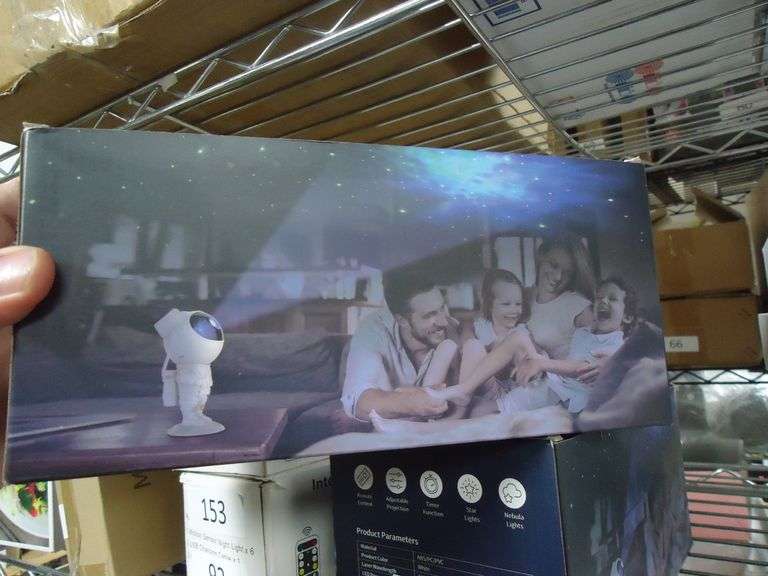 NEW! ASTRONAUT STAR GALAXY WALL PROJECTOR