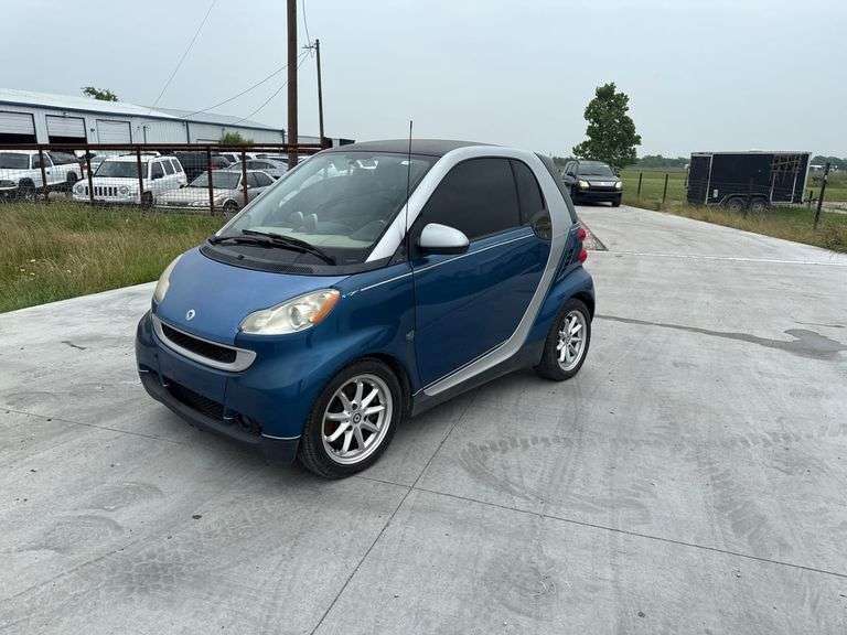 2009 SMART FOR2 VIN# WMEEJ31X39K246608 HAS KEY HAS TITLE RUNS AN DRIVES SEE DESCRIPTION