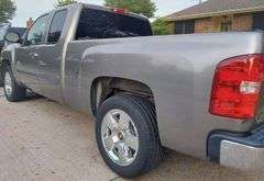 2009 Chevrolet Silverado VIN# 1GCEC29J59Z157519 HAS KEY HAS TITLE RUNS AN DRIVES SEE DESCRIPTION