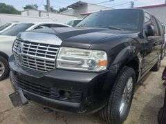 2011 LICOLN NAVIGATOR VIN# 5LMJJ2H57BEJ05064 NO KEY HAS TITLE SEE DESCRIPTION