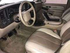2002 GMC YUKON DENALI VIN# 1GKEK63U12J137368 HAS KEY HAS TITLE RUNS AN DRIVES SEE DESCRIOTION