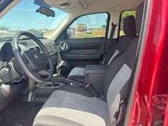 2007 DODGE NITRO VIN# 1D8GU28K67W720836 HAS KEY HAS TITLE RUNS AN DRIVES SEE DESCRIPTION