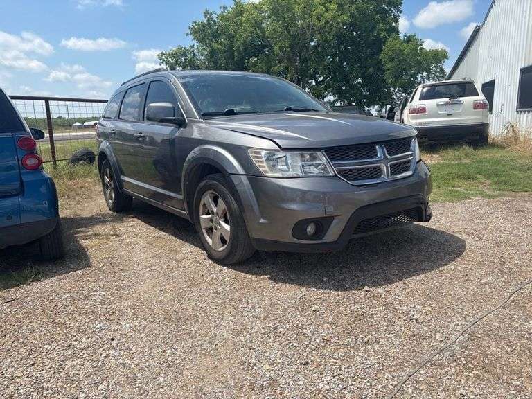 2012 DODGE JOURNEY VIN# 3C4PDCBG4CT262450 HAS KEY HAS TITLE RUNS AN DRIVES SEE DESCRIPTION