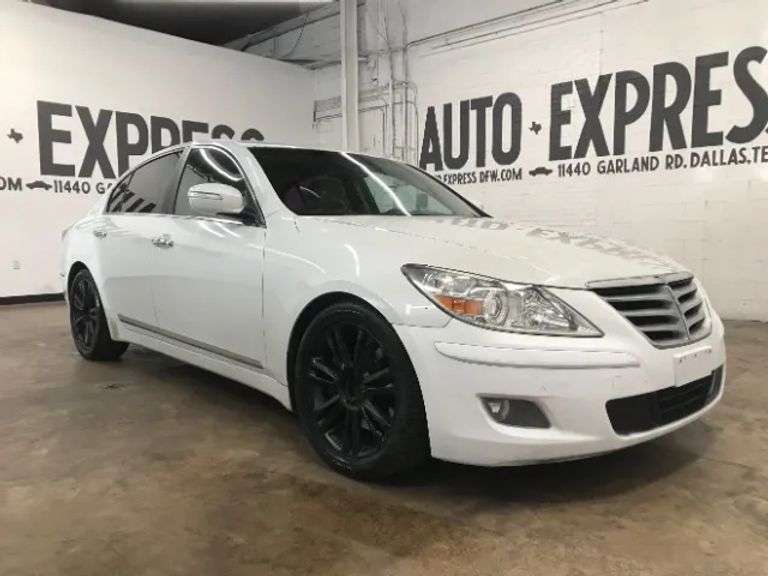 2010 HYUNDIA GENSIS VIN# KMHGC4DF5AU071616 HAS KEY HAS TITLE RUNS AN DRIVES SEE DESCRIPTION