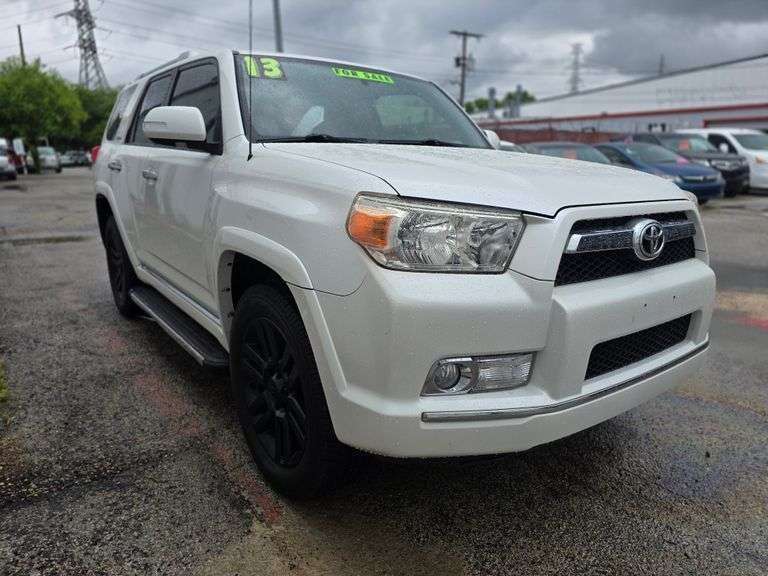 2013 TOYOTA 4 RUNNER VIN# JTEBU5JR8D5124397 HAS KEY HAS TITLE RUNS AN DRIVES SEE DESCRIPTION