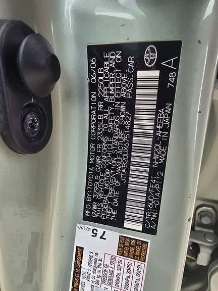 2006 TOYOTA PRIUS VIN# JTDKB20UX67514827 HAS KEY HAS TITLE RUNS AN DRIVES SEE DESCRIPTION