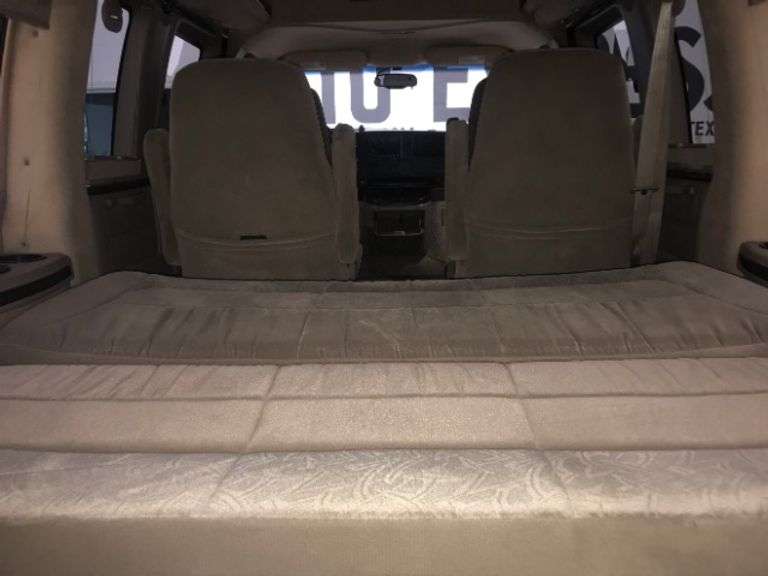 2005 CHEVY EXPRESS CONVERSION VAN VIN# 1GBFH15T951226233 HAS KEY HAS TITLE RUNS AN DRIVES SEE DESCRIPTION