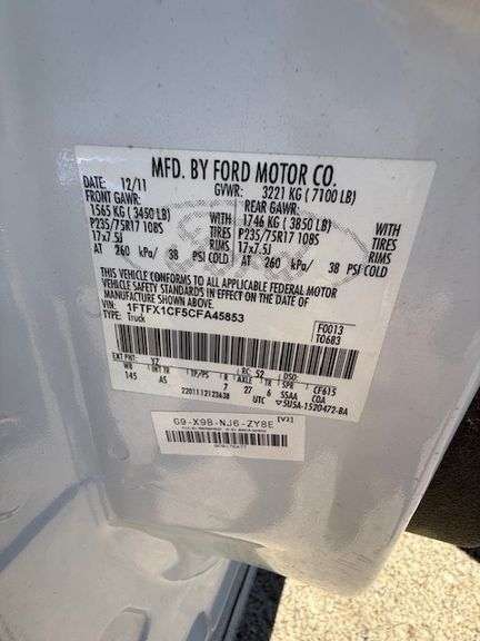 2012 FORD F150 VIN# 1FTFX1CF5CFA45853 HAS KEY HAS TITE RUNS AN DRIVES SEE DESCRIPTION