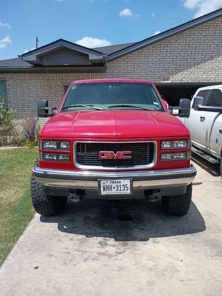1997 GMC SIERRA 4X4 VIN# 2GTEK19R3V1511334 HAS KEY HAS TITLE RUNS AN DRIVES SEE DESCRIPTION