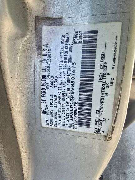 1997 FORD ESCORT VIN# 1FALP13P8VW307675 HAS KEY HAS TITLE RUNS AN DRIVES SEE DESCRIPTION