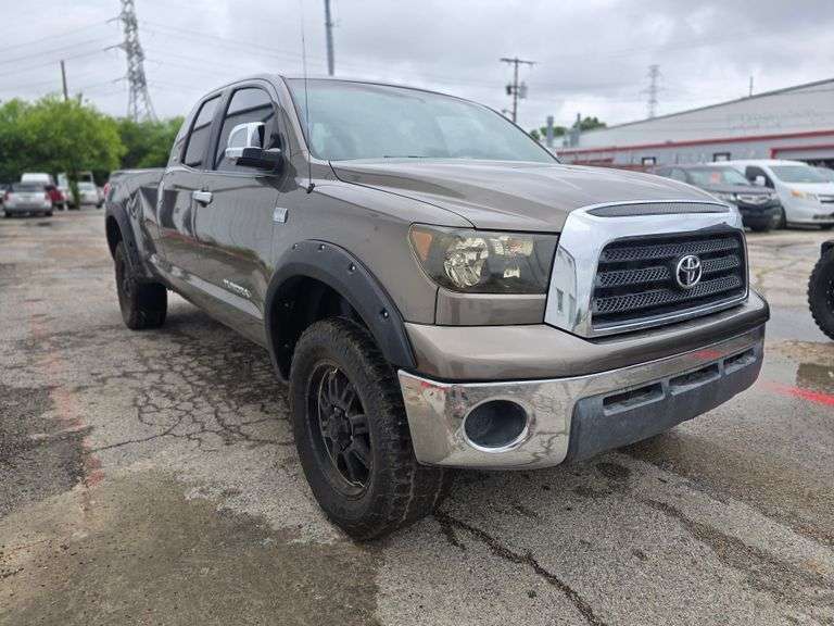 2007 TOYOTA TUNDRA VIN# 5TFST54157X001999 HAS KEY HAS TITLE RUNS AN DRIVES SEE DESCRIPTION